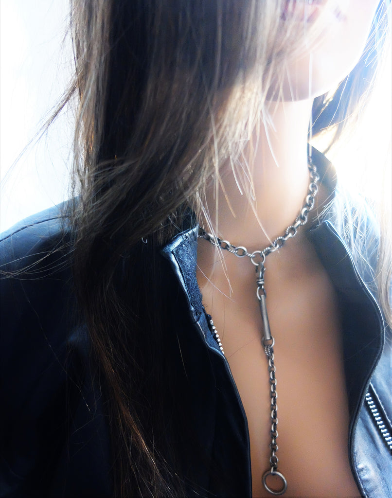 leash choker necklace