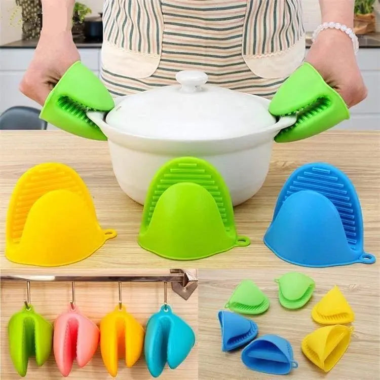 https://cdn.shopify.com/s/files/1/0060/0778/3493/files/2-Pieces-silicone-heat-resistant-cooking-pinch-mitts_-mini-oven-gloves-SATCO-1694180737449.jpg?v=1694180780