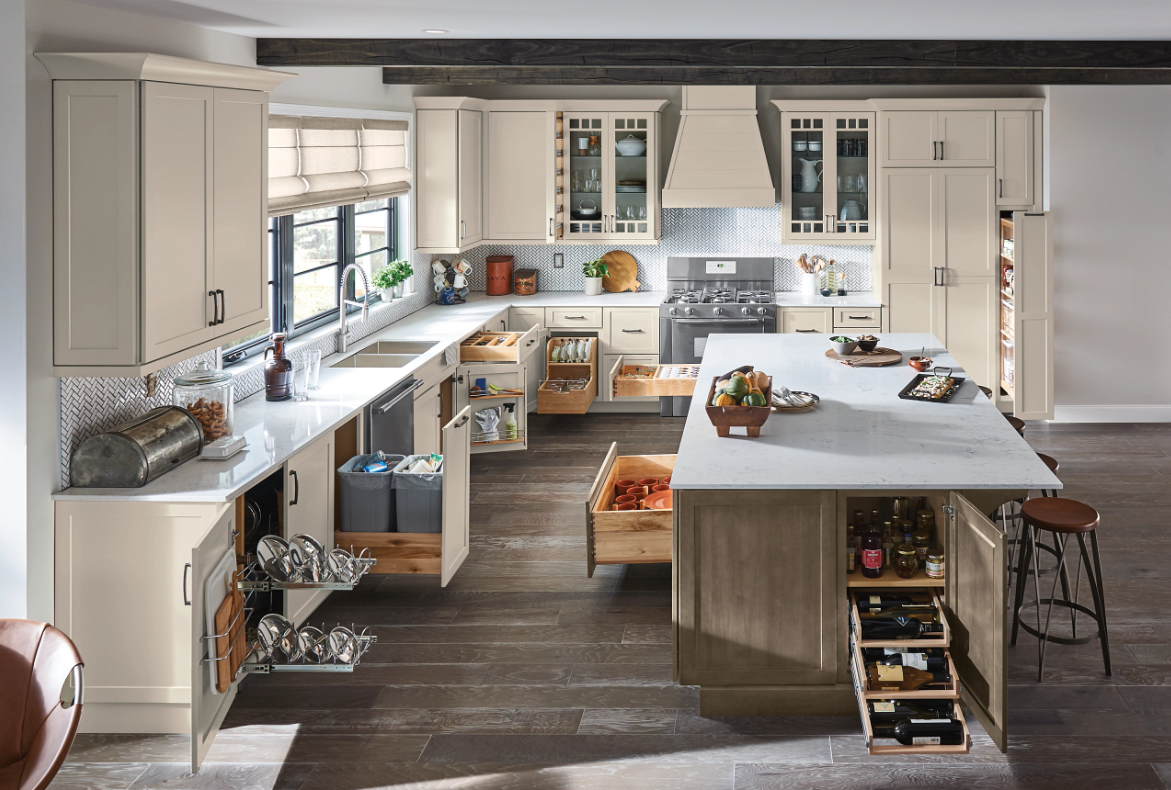 10 Must have kitchen cabinet features for your new kitchen