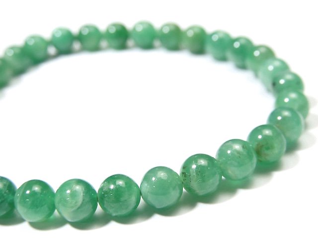 Emerald beads and cabochons for jewelry making for Sale