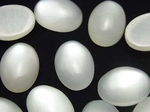 Moonstone cabochons for jewelry