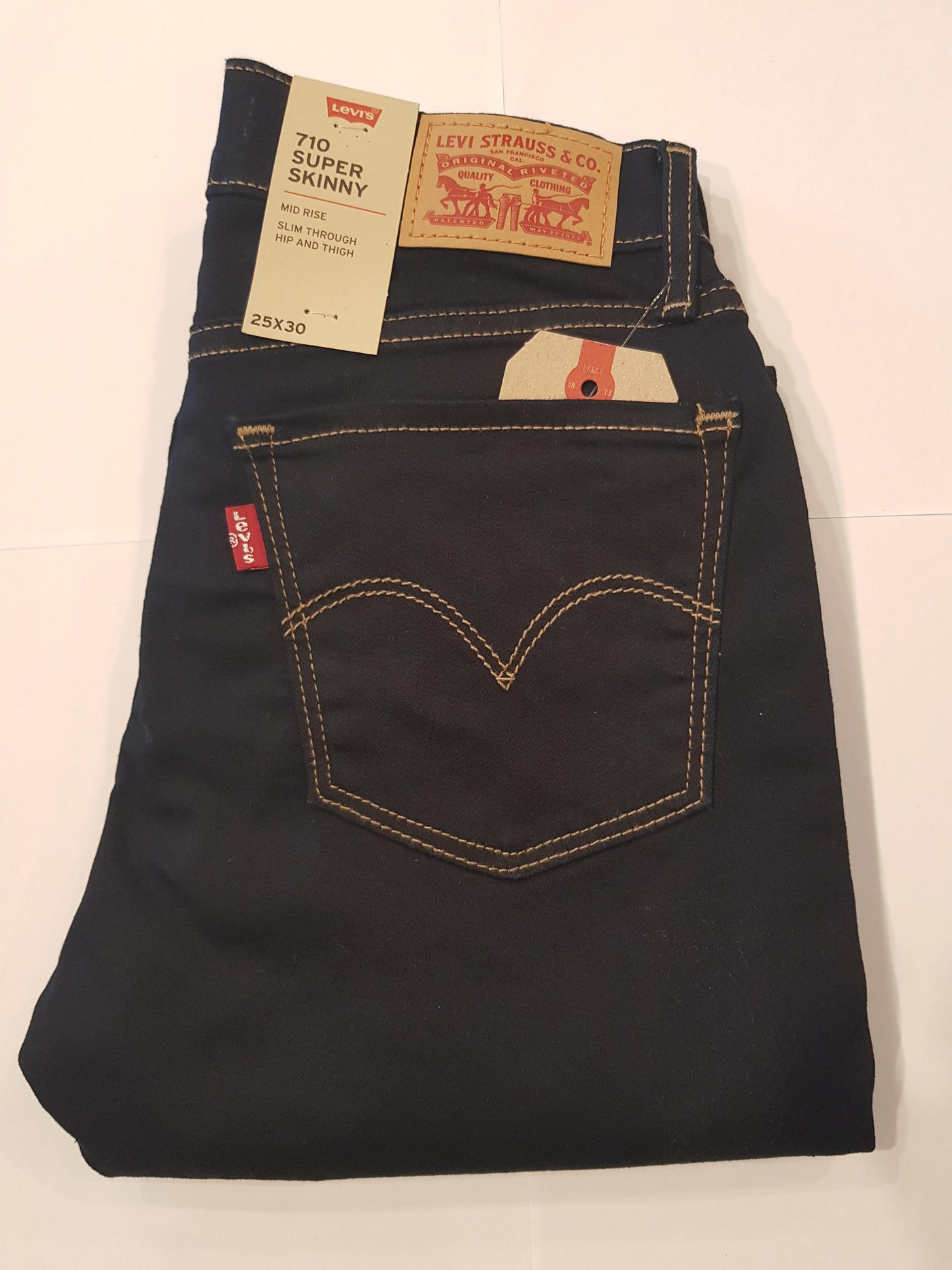 Levi's 710 Mid Rise Super Skinny - Dusk Rinse – Texas Radio Hamilton