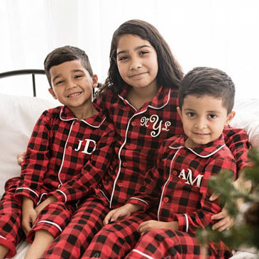 Personalized Family Matching Pajama Set - Holly Script – Cotton Sisters