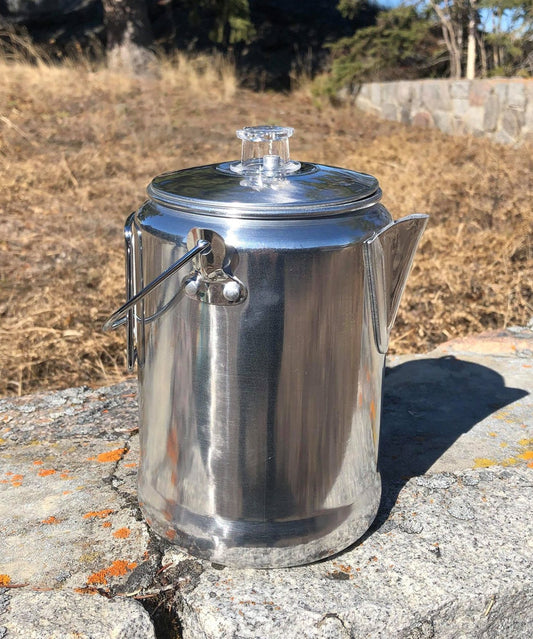 https://cdn.shopify.com/s/files/1/0060/4992/3136/products/728-World-Famous-6-9-cup-Percolator-2-e1590518799647.jpg?v=1606428911&width=533