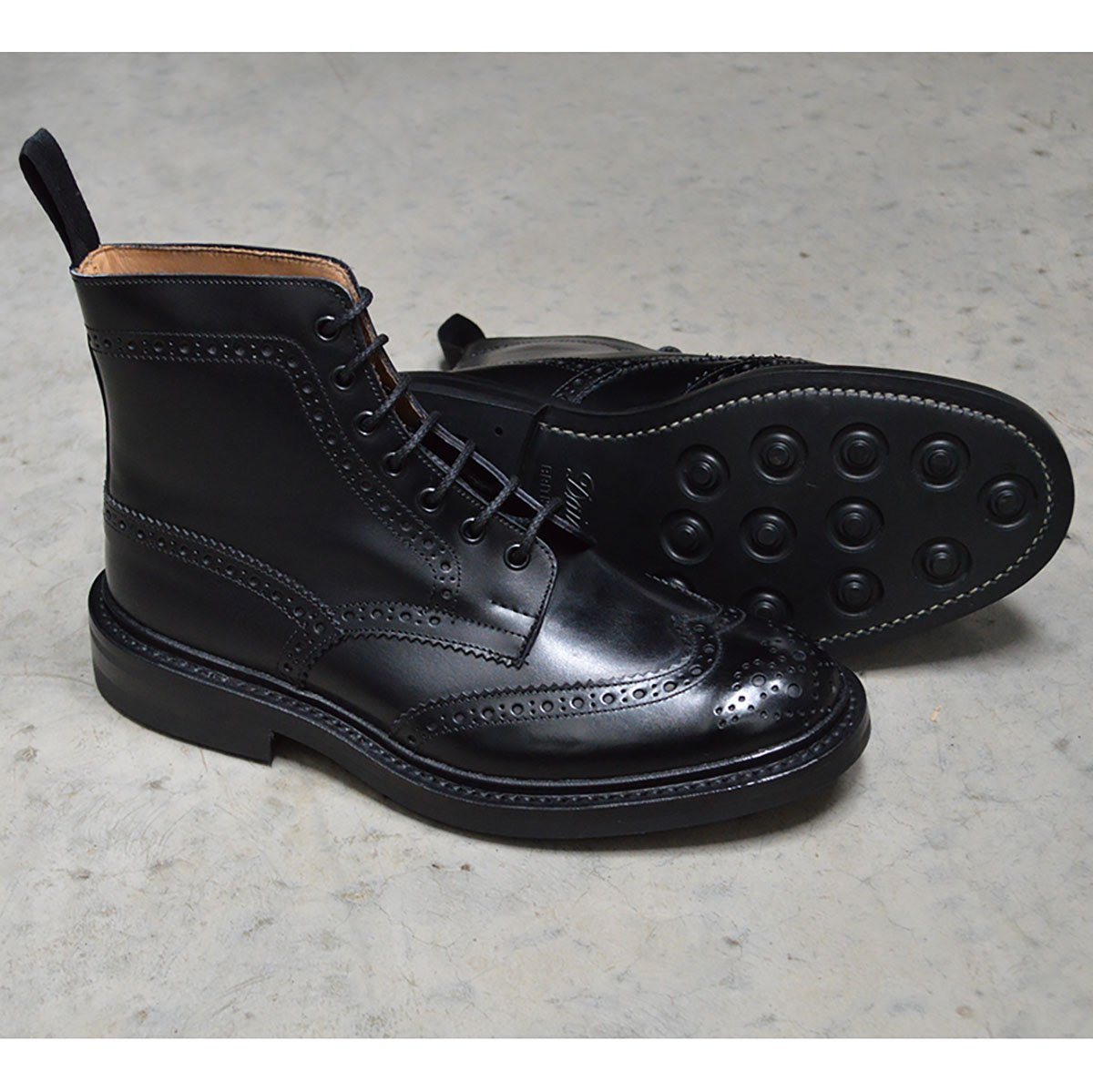 Trickers STOW Dainite - Black - A Fine 