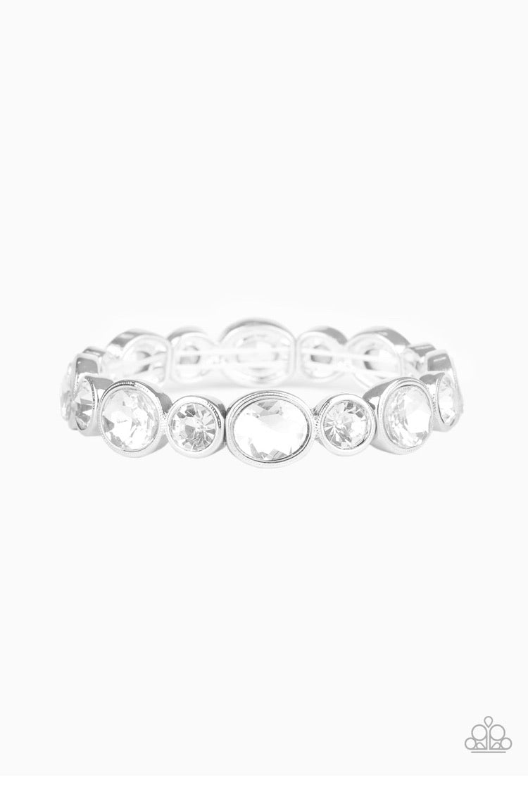 Paparazzi Bracelets Still Glowing Strong White Lop