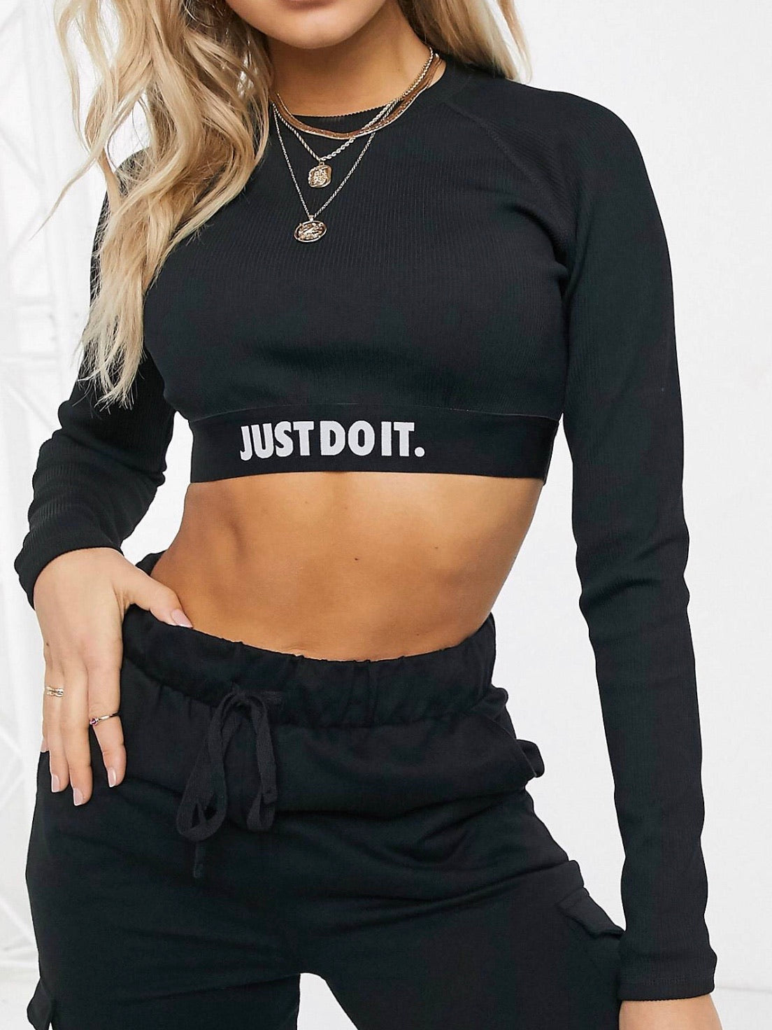 cropped nike just do it