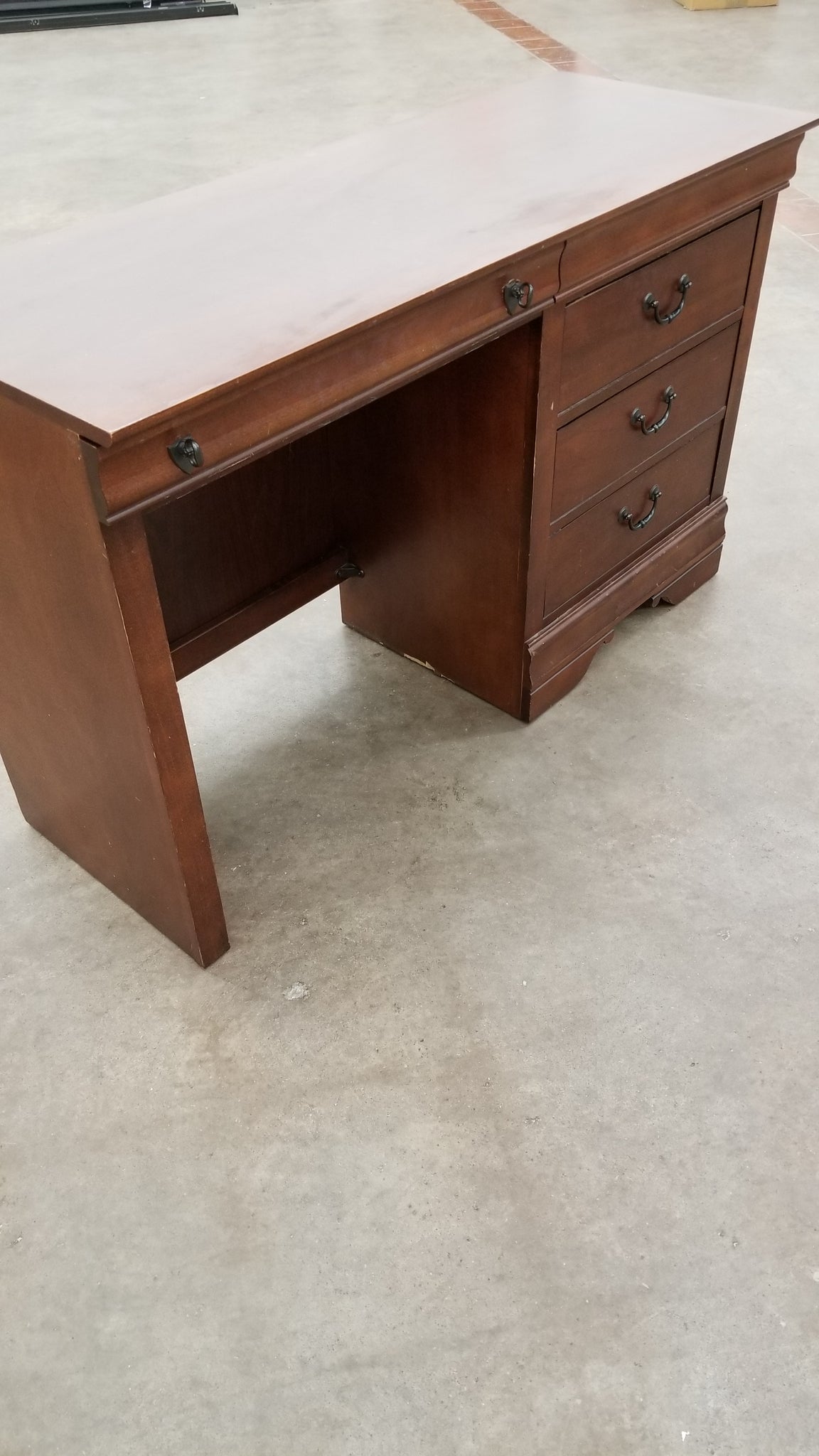 Broyhill 4 Drawer Desk Oomy S Out Of Mine Into Yours