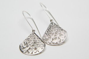 Sprightly quaintly filigree teardrop beauties (and EXTREMELY affordable)!