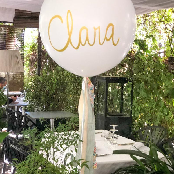 Globo L lettering La Fiesta de Olivia