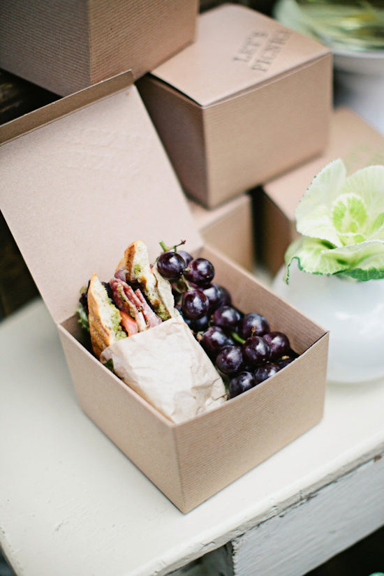 caja picnic, caja cartón picnica, caja kraft, caja para regalos