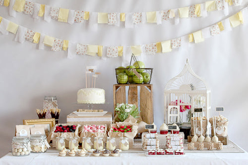 Como decorar una Sweet Table para Primera Comunión, boda o Bautizo