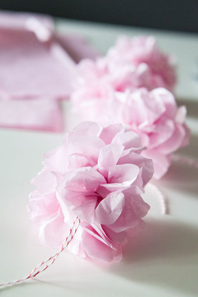 Ideas para decorar con flores de papel de seda – La Fiesta de Olivia