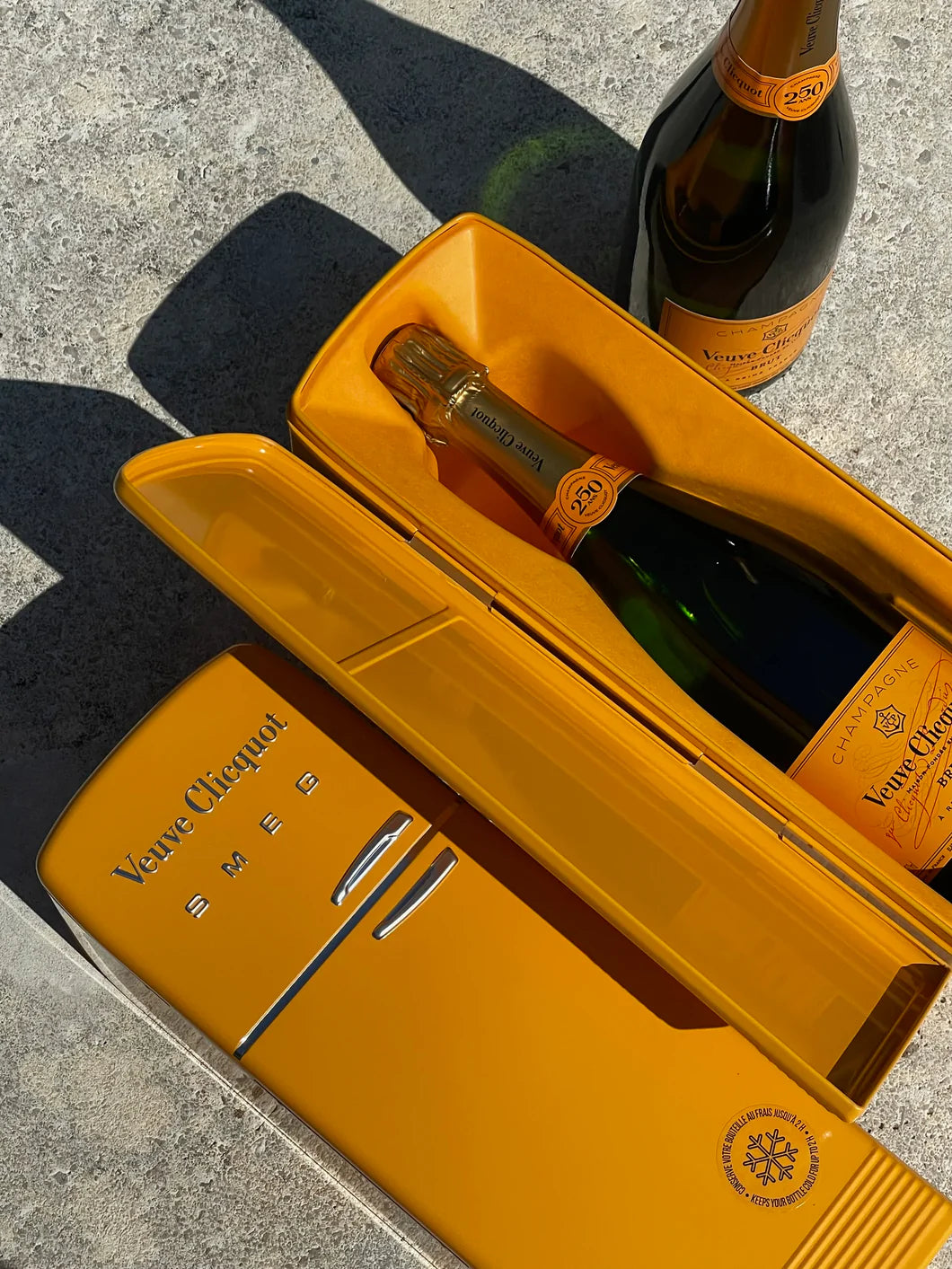 Veuve Clicquot Rose Ice Jacket — TIPXY