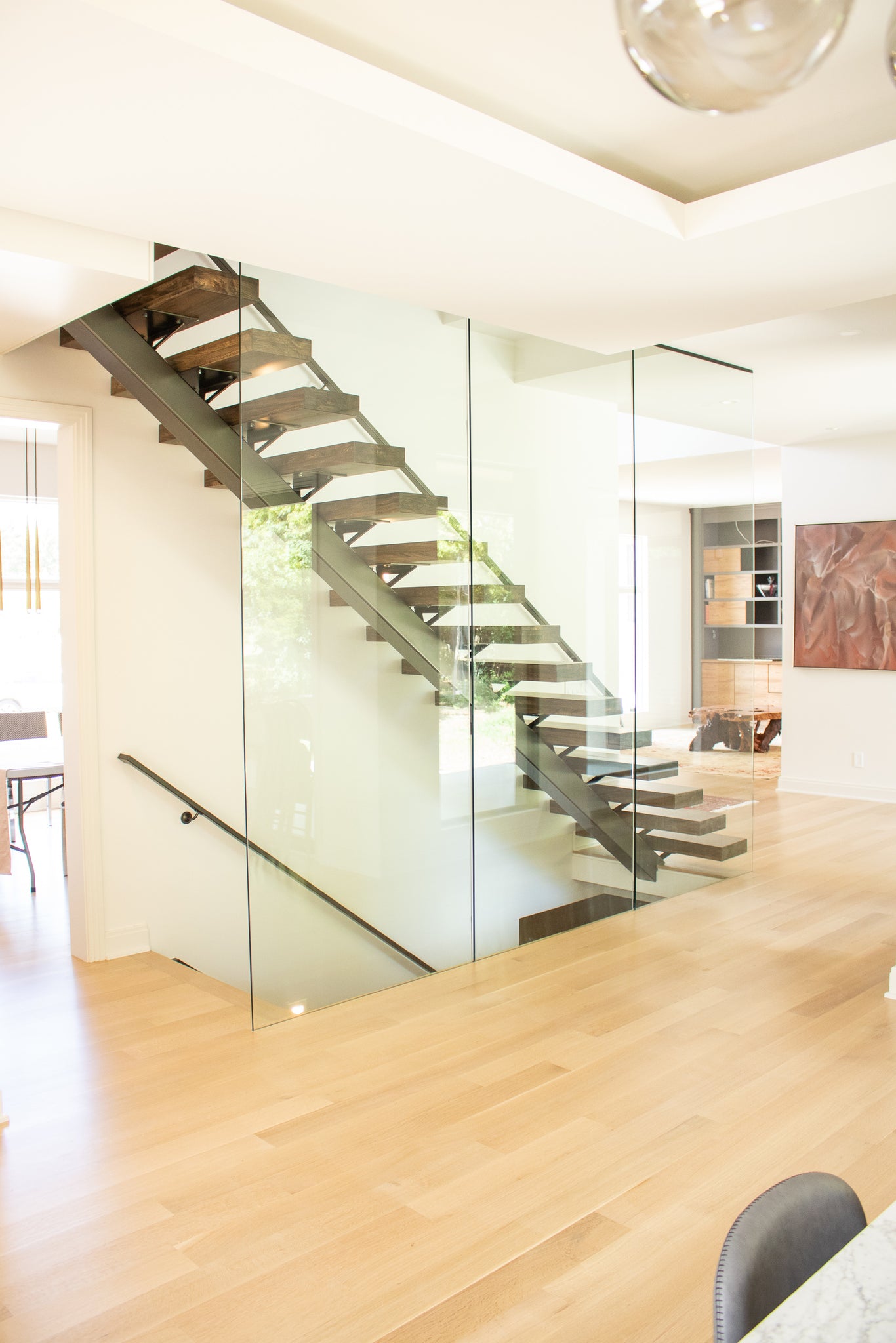 Modern stairs by Edgework Creative