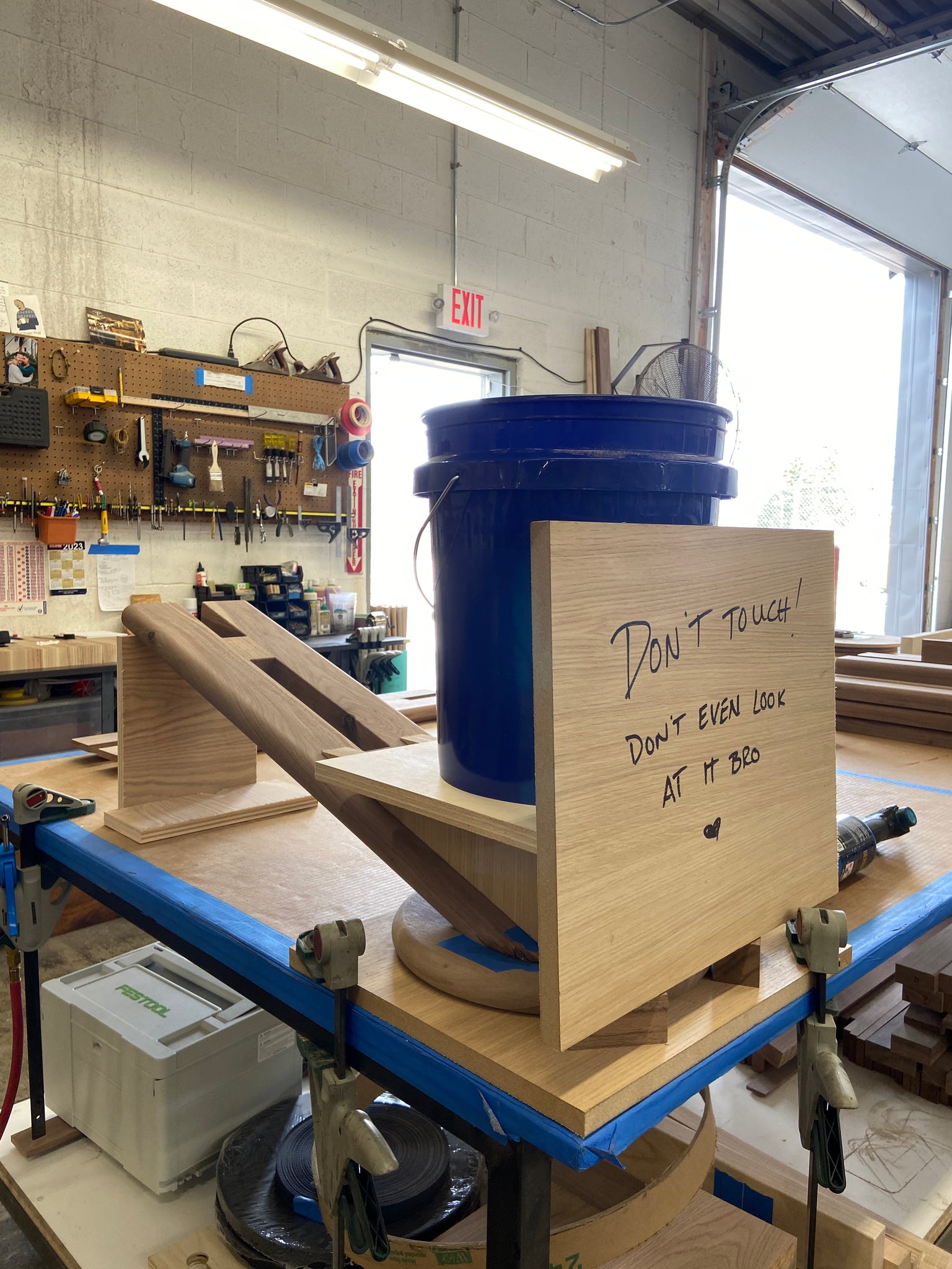 building walnut stools