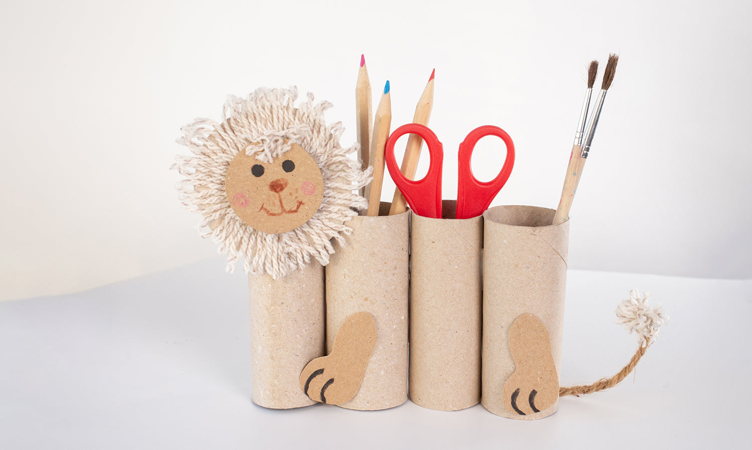 Upcycling Crafts Paper Rolls
