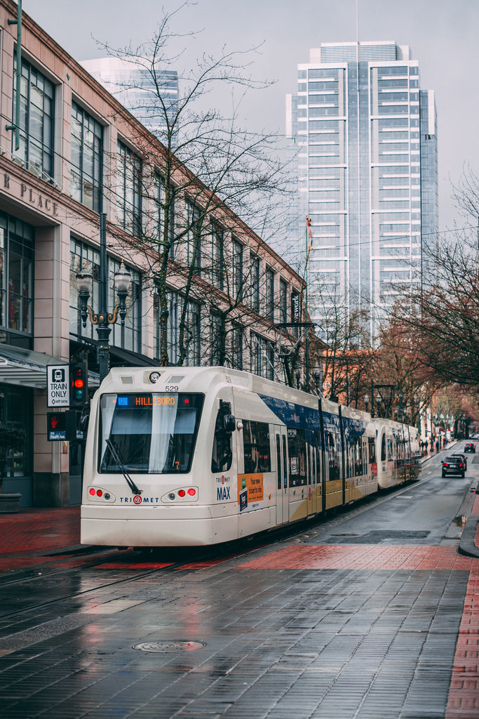 Electric tram through Portland
