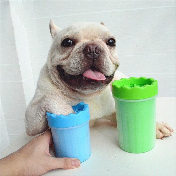 Dog Paws Cleaning Cup - Useful Dog Products - WOEF Boutique