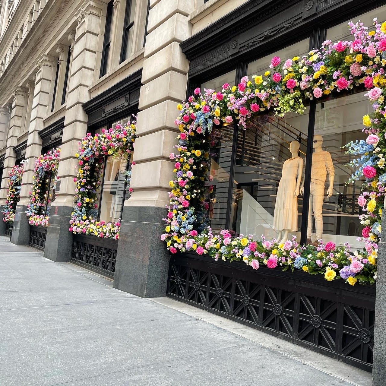 banana republic flower installation