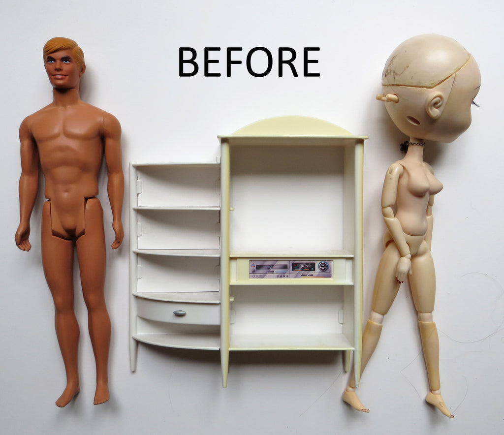 Yellowed plastic dolls and doll furniture