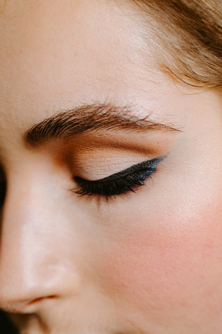 7 Incredible Tips for Your New Year's Eve Makeup Look Mirra Skincare