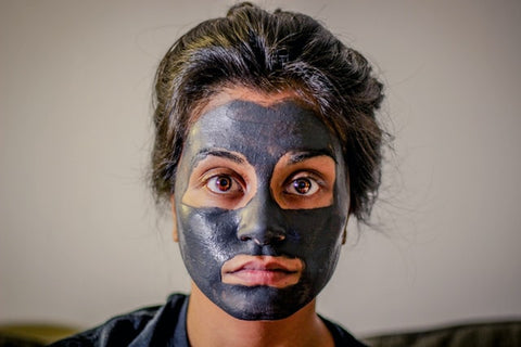 8 Tell-Tale Signs You Need a Detox Face Mask
