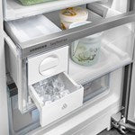 Liebherr 24" Freestanding Left Hinge Combined Fridge-Freezer SC5781 - Luxury Appliances Direct