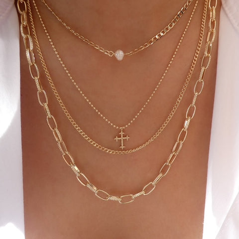 Gold Clasp Necklace – Love Stylize