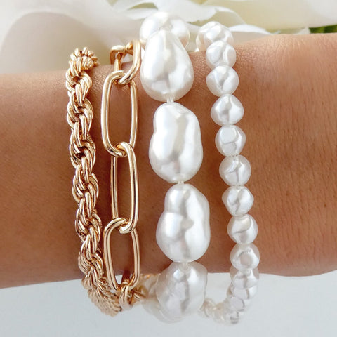 Wonderfully Chunky Vintage Faux Pearl and Crystal Collar and Bracelet Set -  The Jewelry Stylist