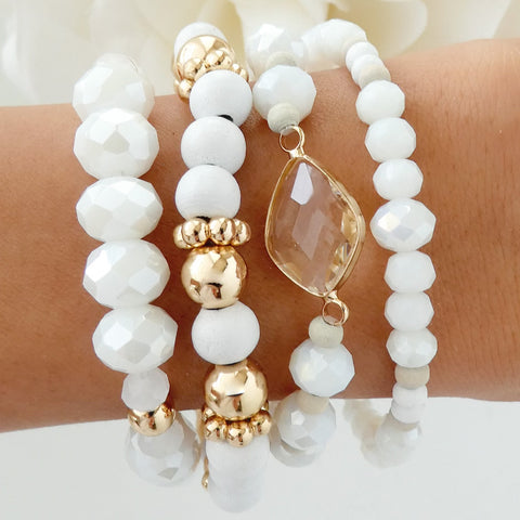 gold bracelet - Love Stylize