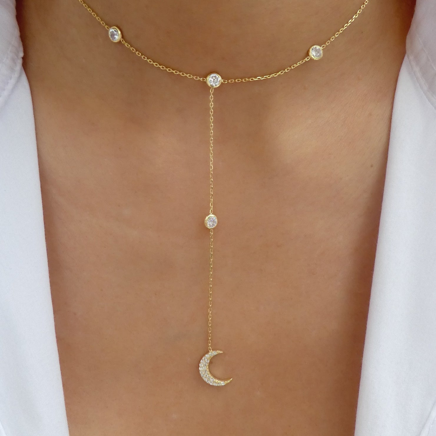 Moon Pearl Choker Necklace