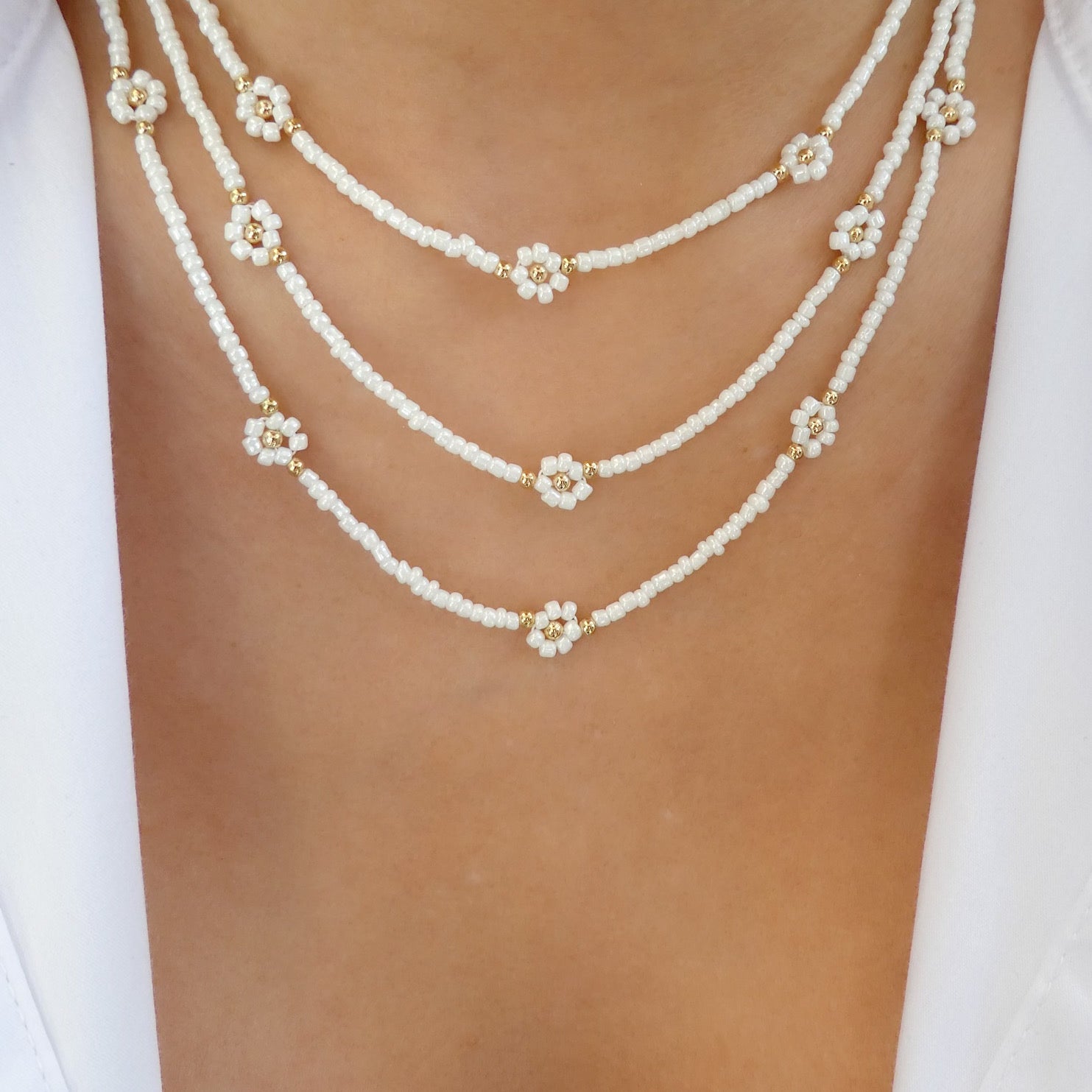 Beaded Daisy Chokers | Beads bracelet design, Bracelets handmade beaded,  Beaded jewelry