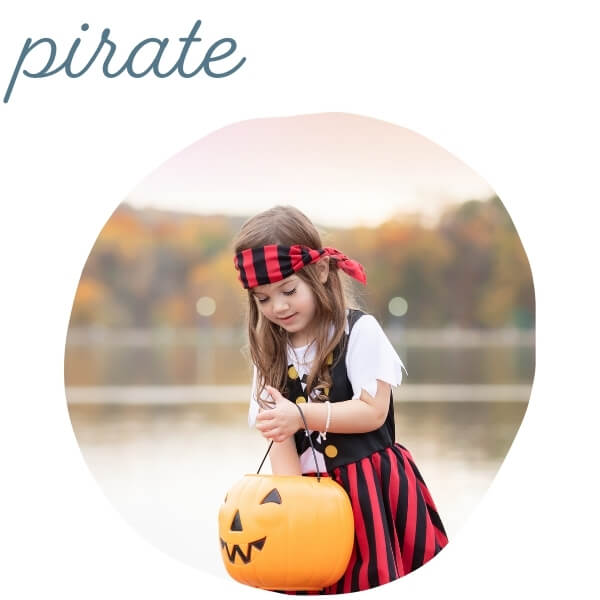 Shop pirate treasure pearl jewelry for her Halloween costume.