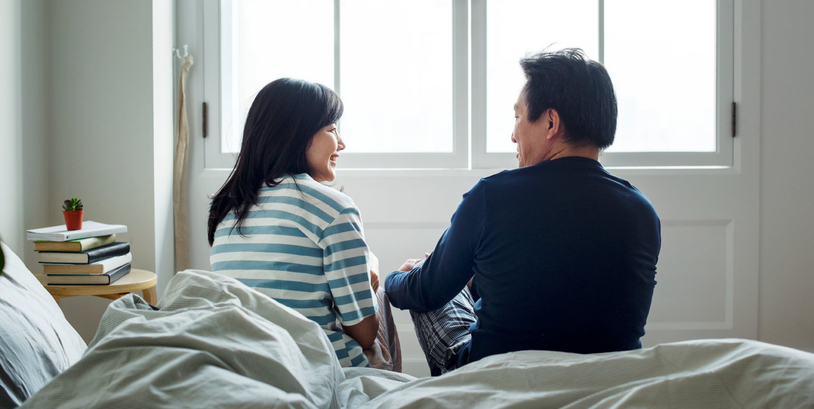 Comparison of male contraceptive options: pros and cons of condoms, vasectomy, and hormonal treatments.