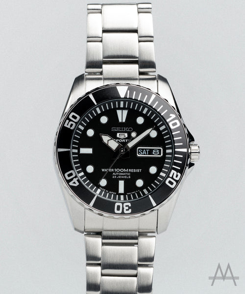 Seiko 'Sea Urchin' Black Automatic Divers Watch SNZ17J1 (JDM) – MKS Nato  Straps