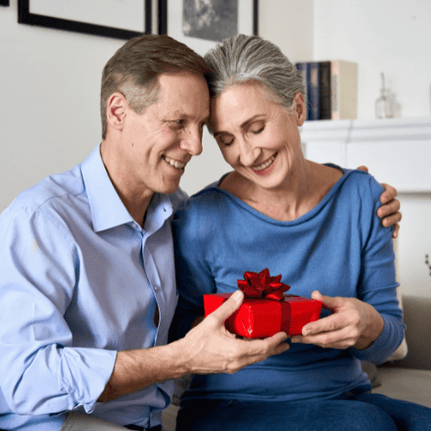 10 Amazing Christmas Gifts for the Elderly