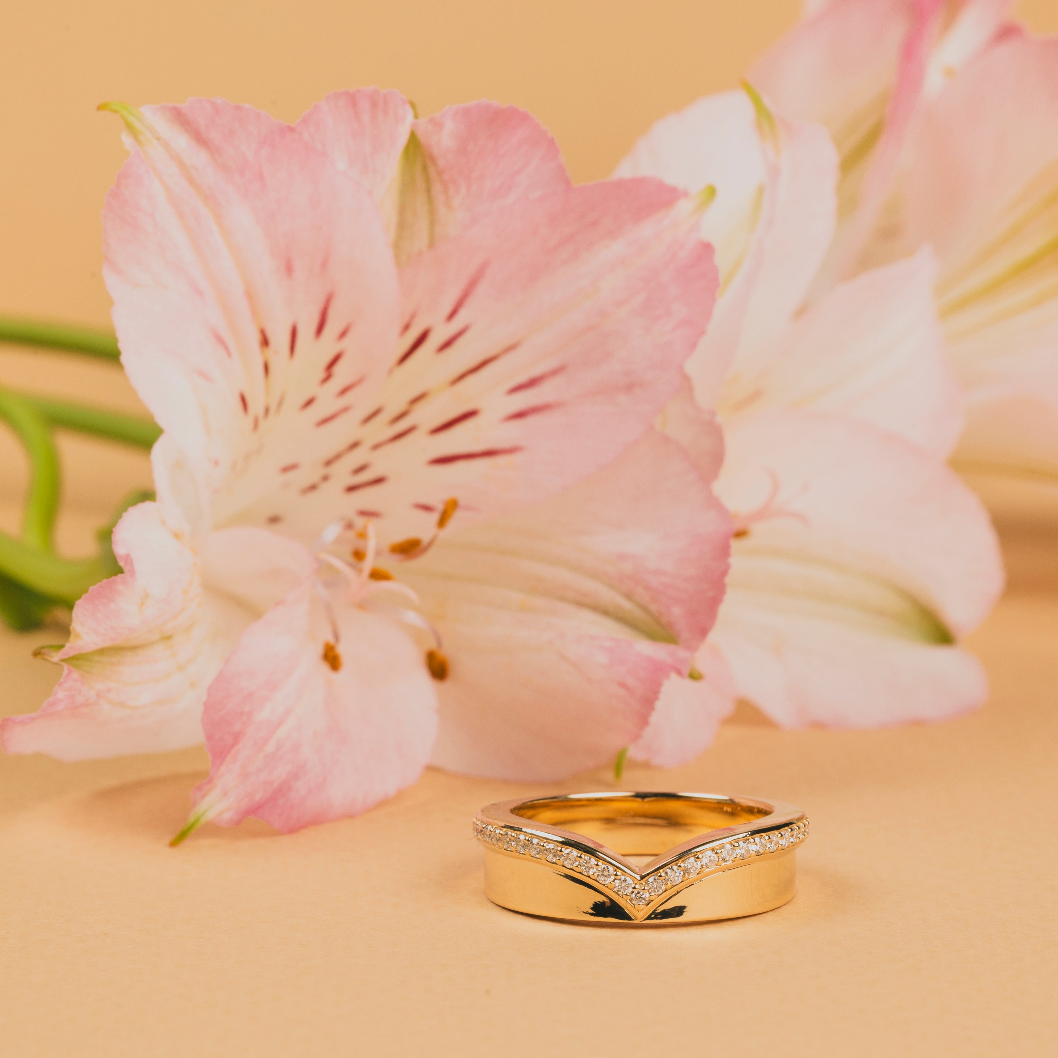Soleil Diamond Wedding Band