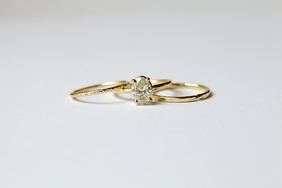 oval engagement ring thin band