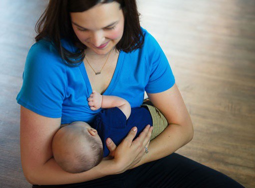 acelleron breast pump breastfeeding mom