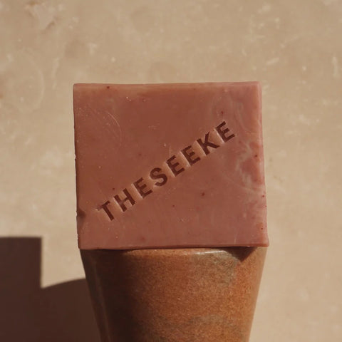 Theseeke Pink Clay Cleanse bar