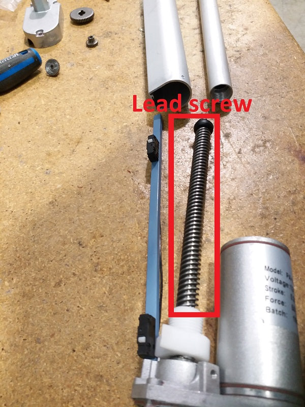 A lead screw