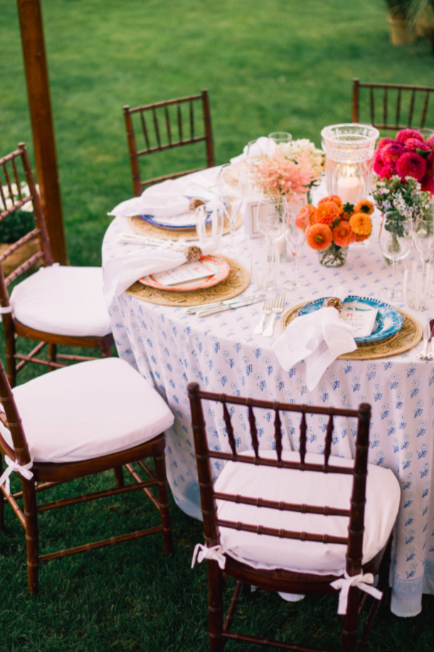 Gentle Flowers Tablecloth – Julia Amory