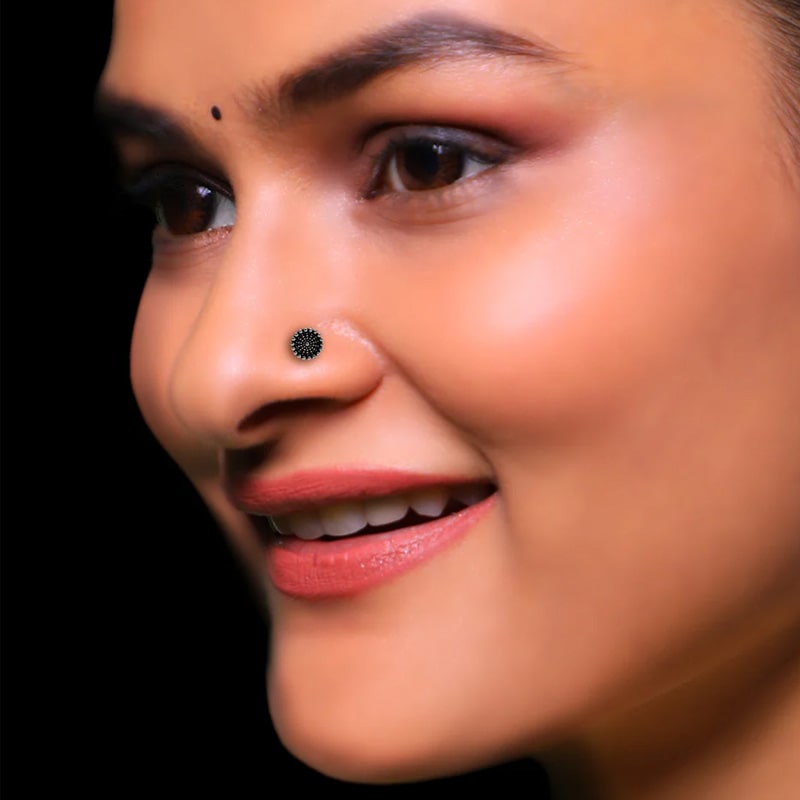 Classic Nose Pin