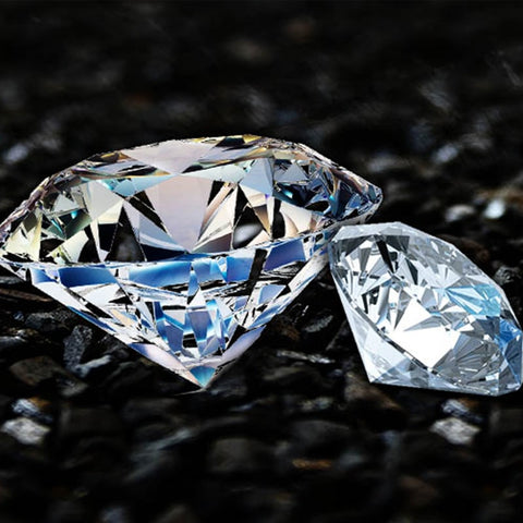 It is nearly impossible to tell mined and lab grown diamonds apart