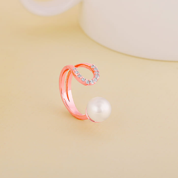 Female 92.5 Pearl Sterling Silver Ring With CZ, Weight: 3 Gm at Rs  510/piece in Jaipur