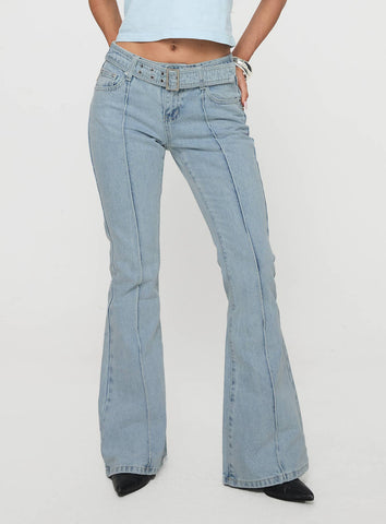 Shop Princess Polly Echovalley Low Rise Jeans In Light Wash