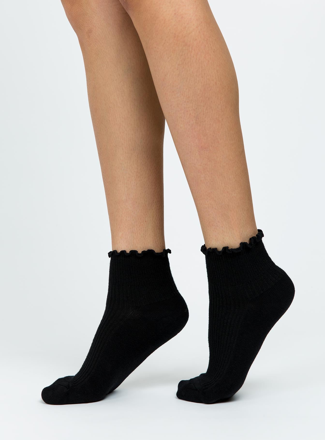 ruffle socks