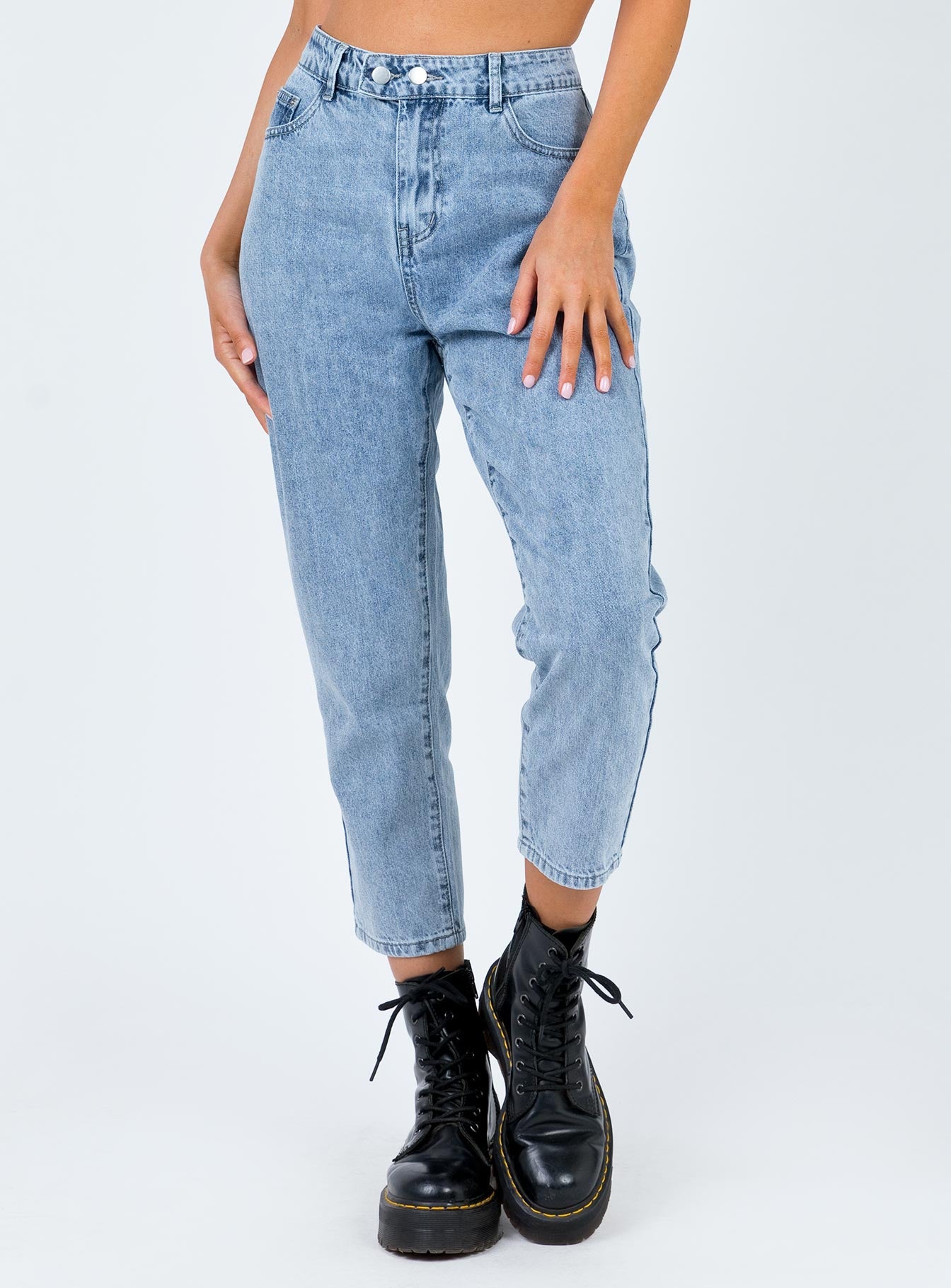 straight leg jeans