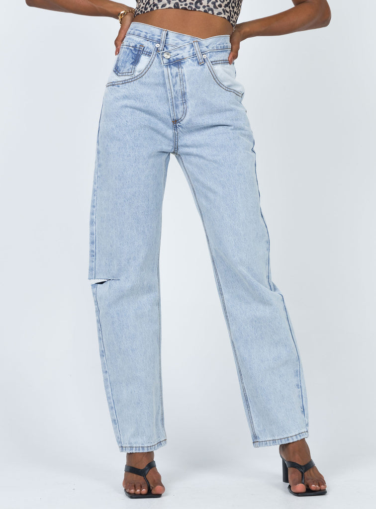 Holly Asymmetric With White Pockets Jean Light Wash Denim